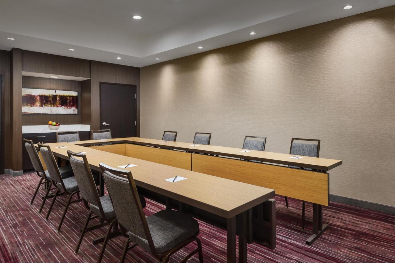 Courtyard By Marriott Dallas Льюисвилл Экстерьер фото